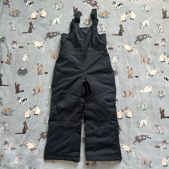 LL Bean Kids Size 5-6 Snowsuit Coveralls Black Thinsulate Insulation Winter Ware - Picture 2 of 9